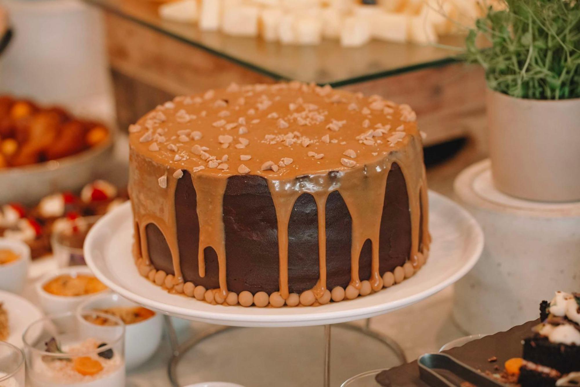 فندق راديسون بلو ووترفرونت، كيب تاون المظهر الخارجي الصورة A peanut butter cake