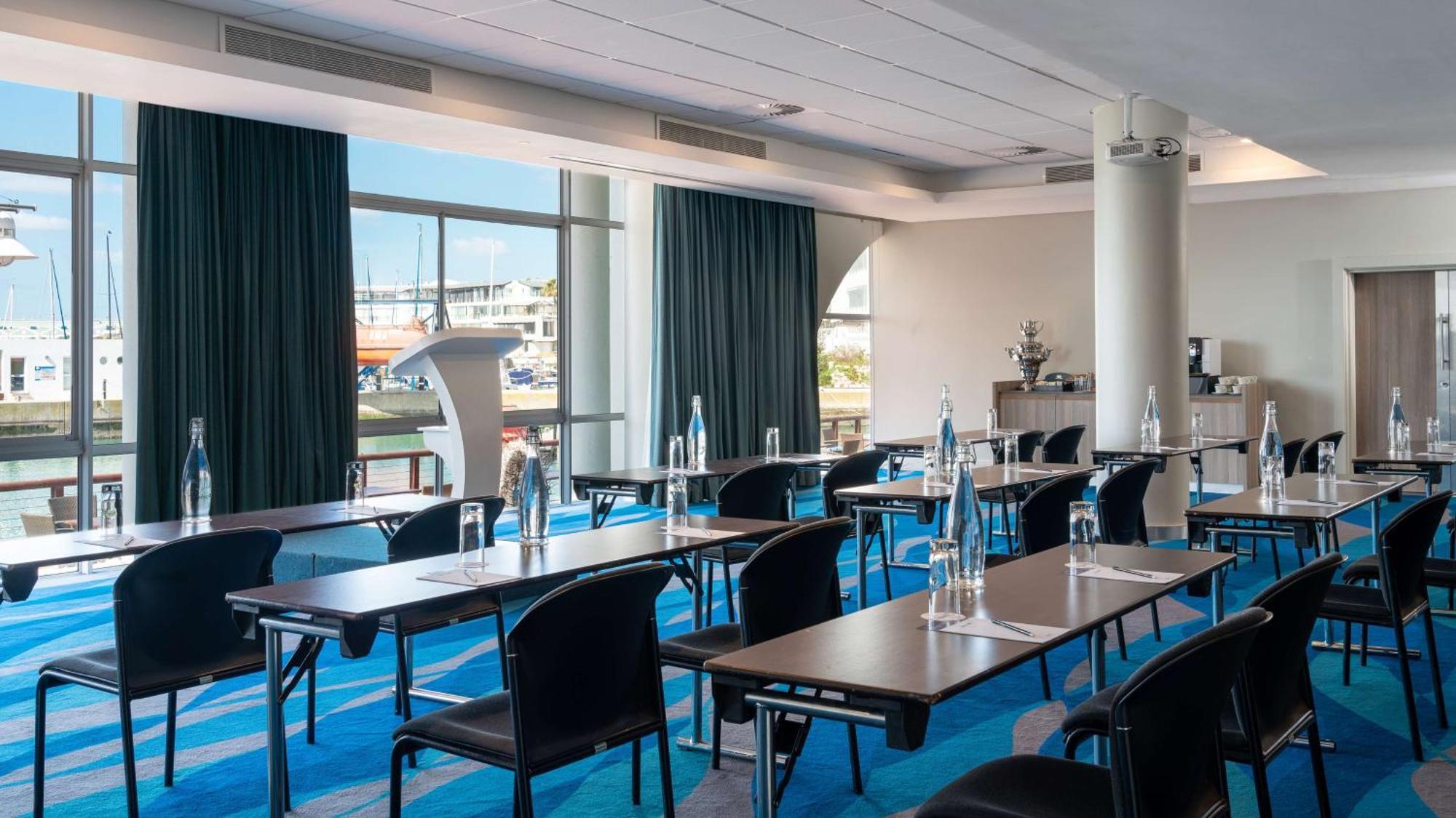 فندق راديسون بلو ووترفرونت، كيب تاون المظهر الخارجي الصورة Meeting room