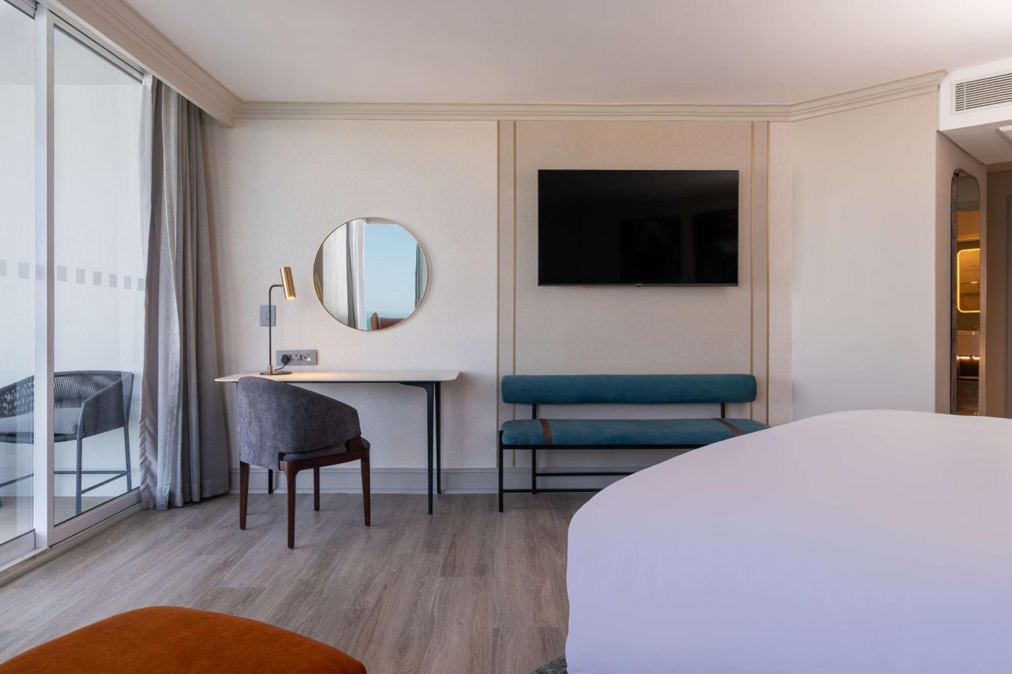 فندق راديسون بلو ووترفرونت، كيب تاون المظهر الخارجي الصورة A room at the hotel