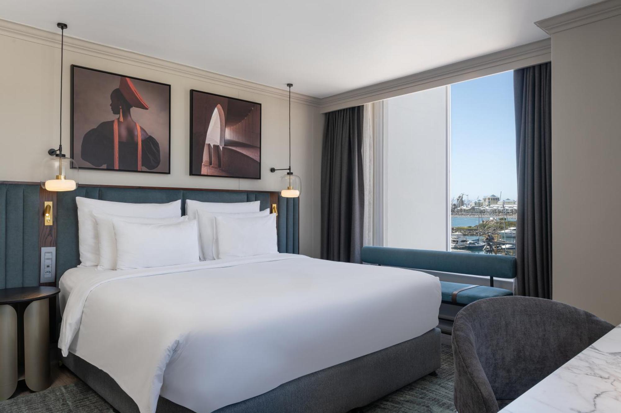 فندق راديسون بلو ووترفرونت، كيب تاون المظهر الخارجي الصورة A bedroom at the hotel